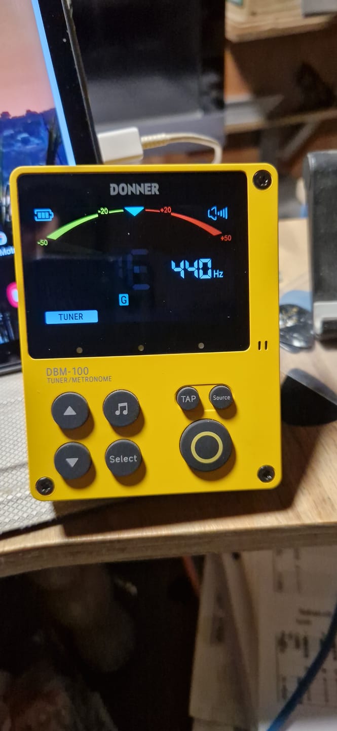 Customer photo review of Donner DBM-100 Métronome Accordeur 3-en-1 Rechargeable
