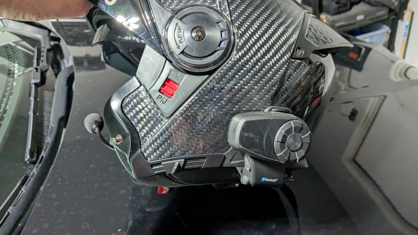 Customer photo review of D.O.T. & ECE Daytona C6- Grey Carbon Fiber