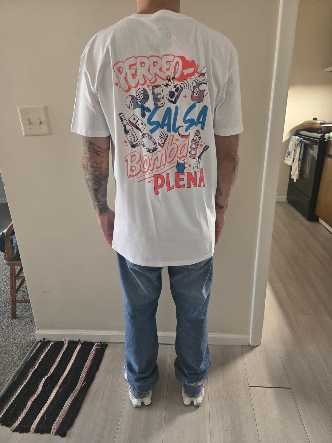 Customer photo review of Perreo Salsa Bomba Plena- TShirt