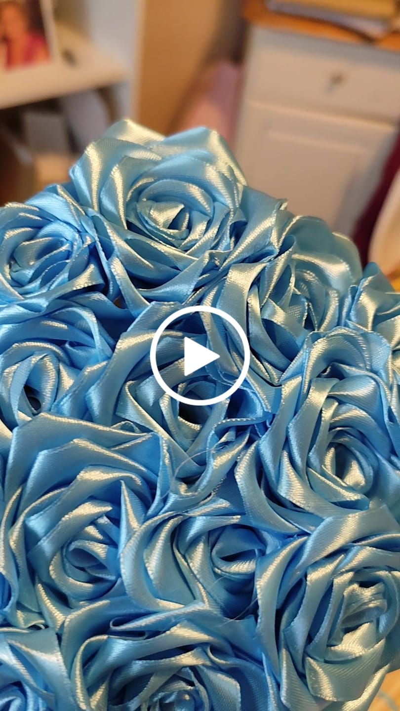 Customer video review of Satinband 38 mm x 25 m hellblau