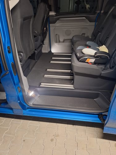 Customer photo review of Fußmatten für Van - Komplettset