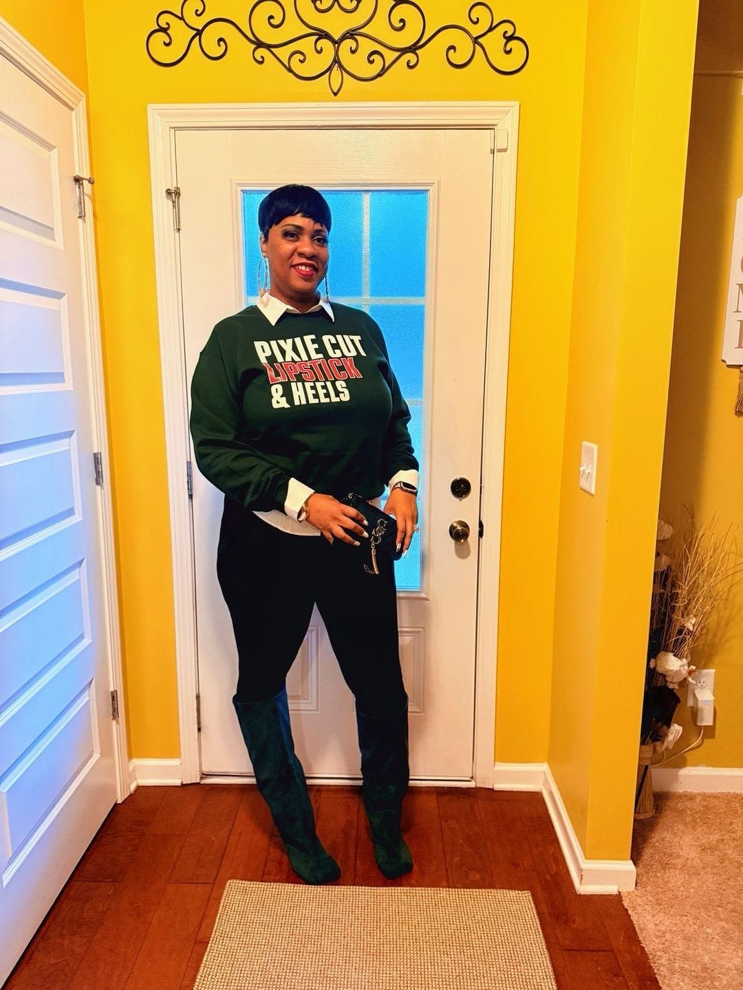 Customer photo review of Pixie Cut, Lipsitck, & Heels (green)