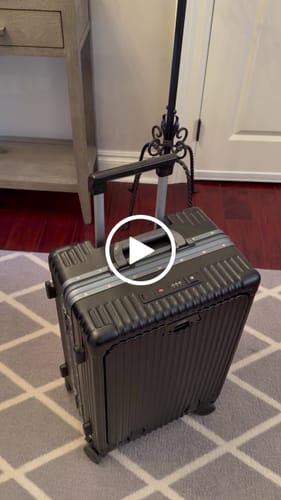 Customer video review of Check-In Trunk 30"