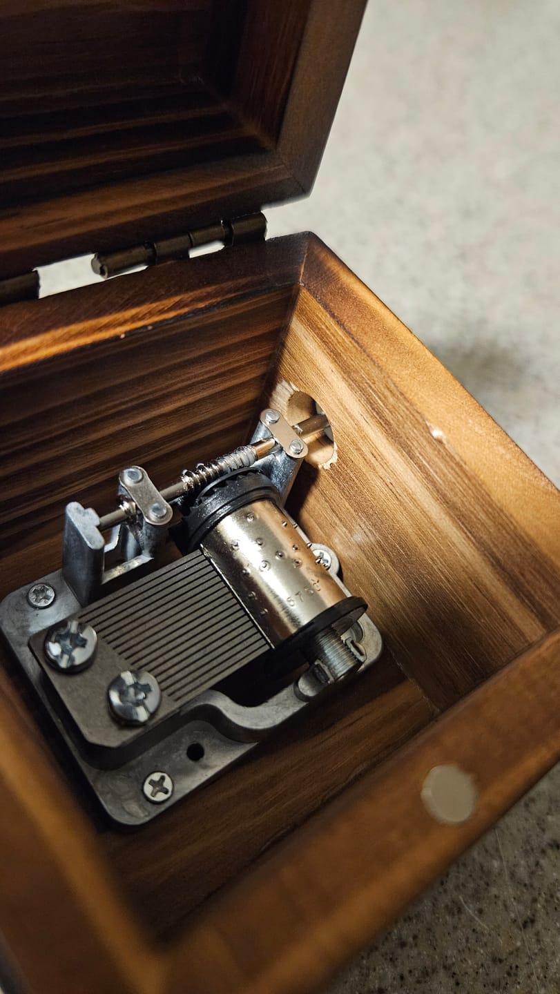 Customer photo review of Phasmophobia Music Box