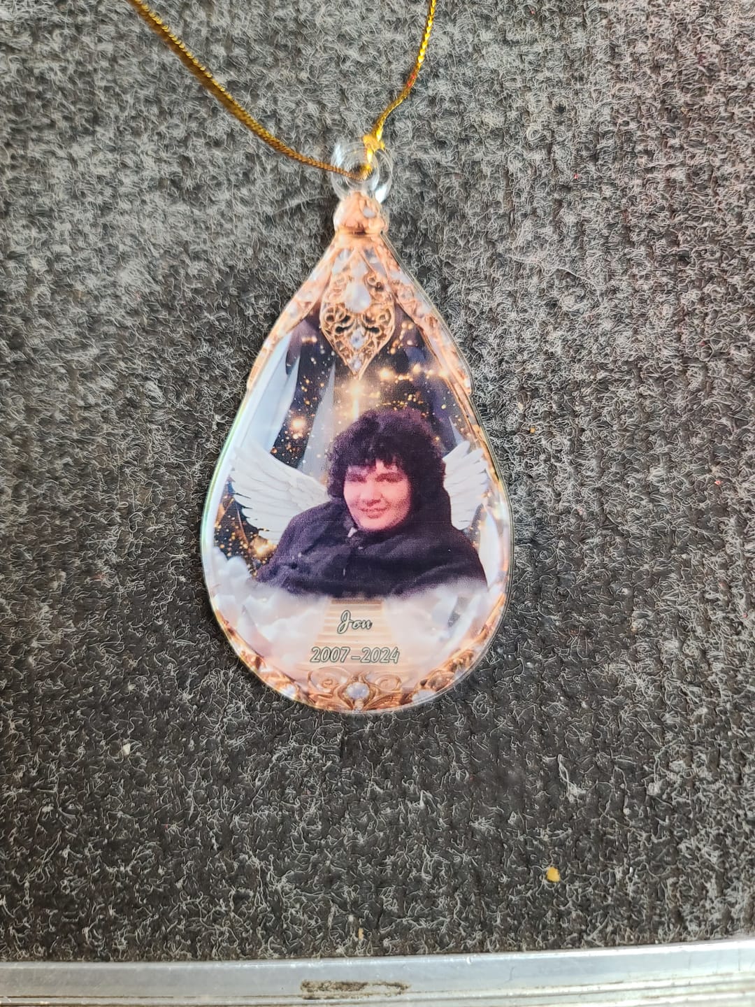 Customer photo review of Custom Photo Car Ornament - Personalized Christmas Memorial Sympathy Gifts For Loss Of Mom, Dad