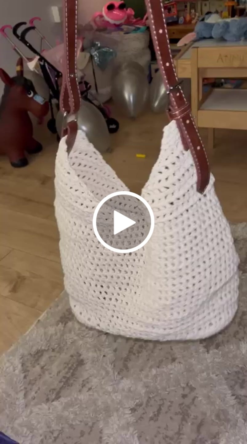Customer video review of CrochetPark™ Haven Hobo crochet kit