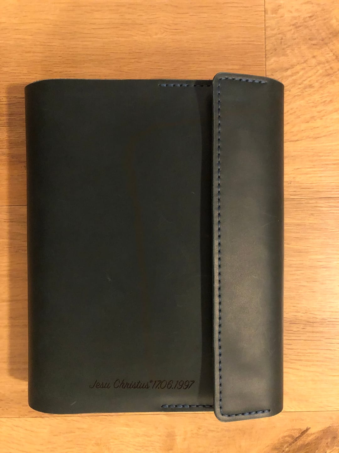 Customer photo review of Bibelhülle "Hirte+" · echtes Leder · individuelle Größen · handmade Bibelhülle nach Maß