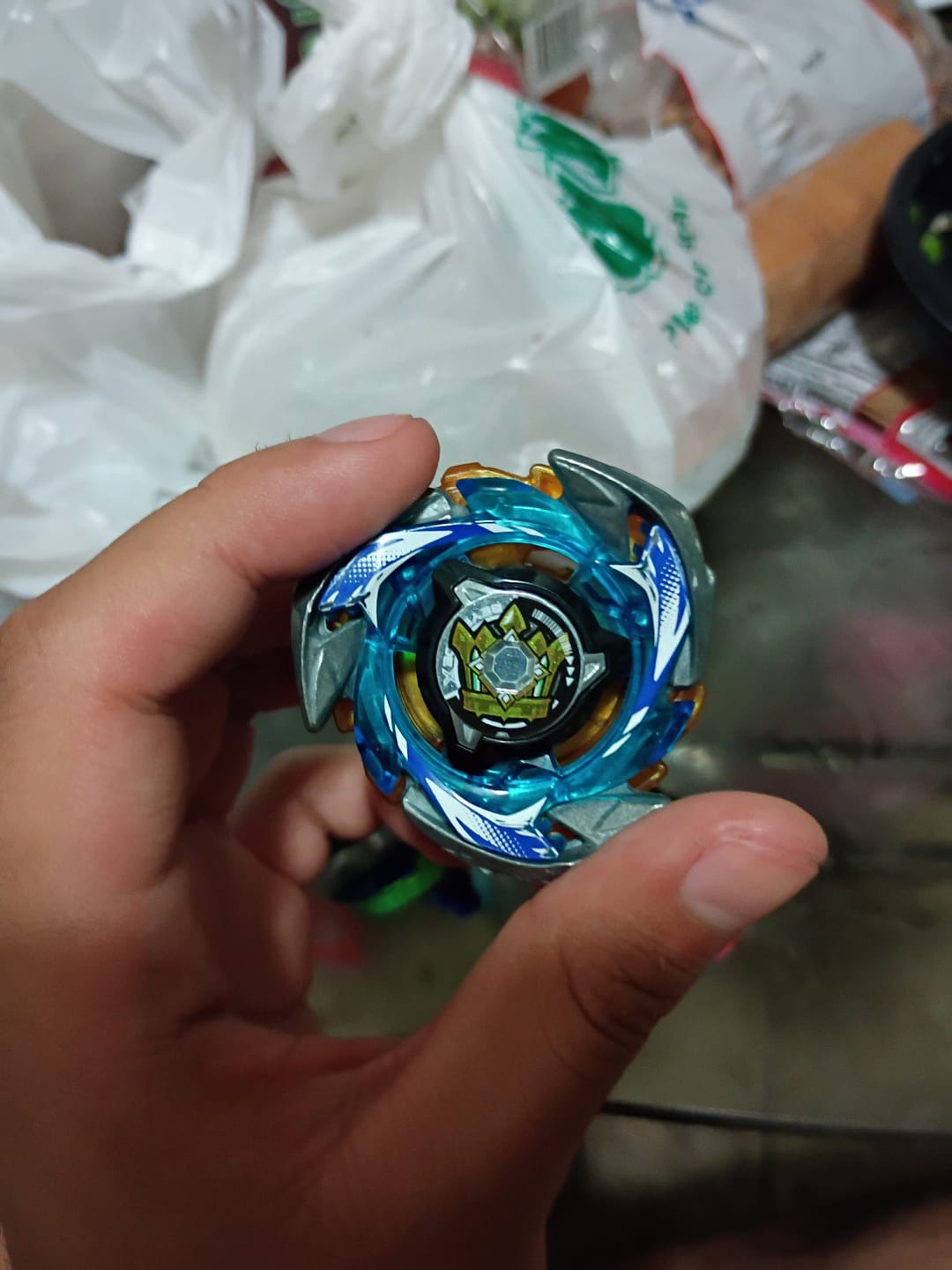 Customer photo review of Takara Tomy Beyblade X CX-11 EmperorMight DECK SET