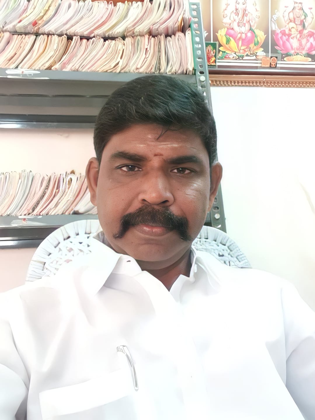 Customer photo review of Delight + Kansas - White Shirt with Blue Trouser Combo For Men | Uathayam