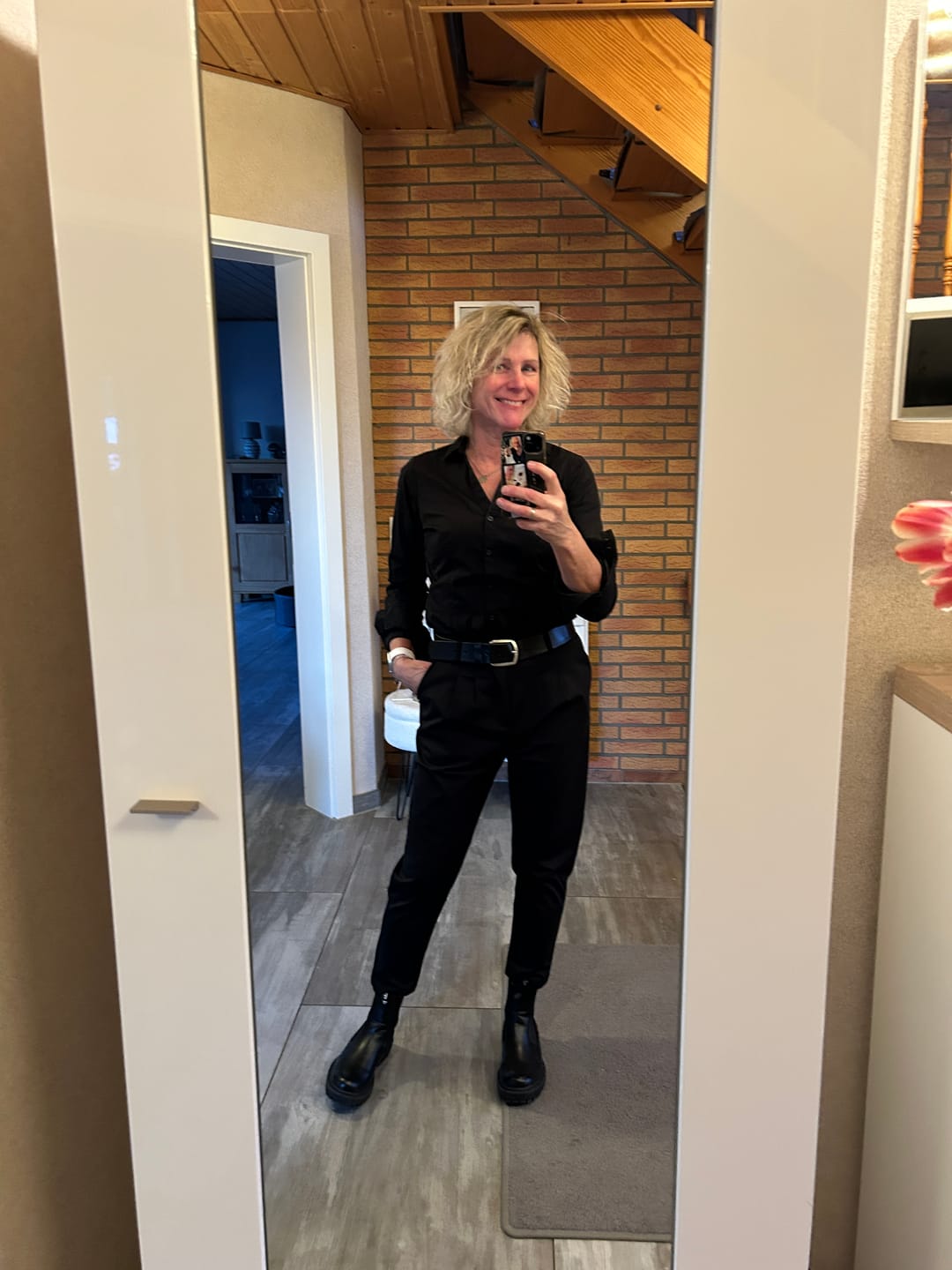 Customer photo review of HEELENA Tapered Pants