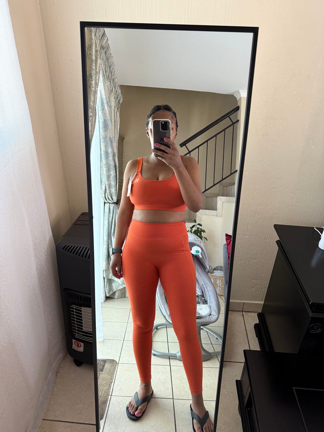 Customer photo review of Adjustable Strap High Impact Sports Bra & Pocket Leggings Set