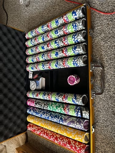 Customer photo review of Poker Case Aluminium Gold 1000