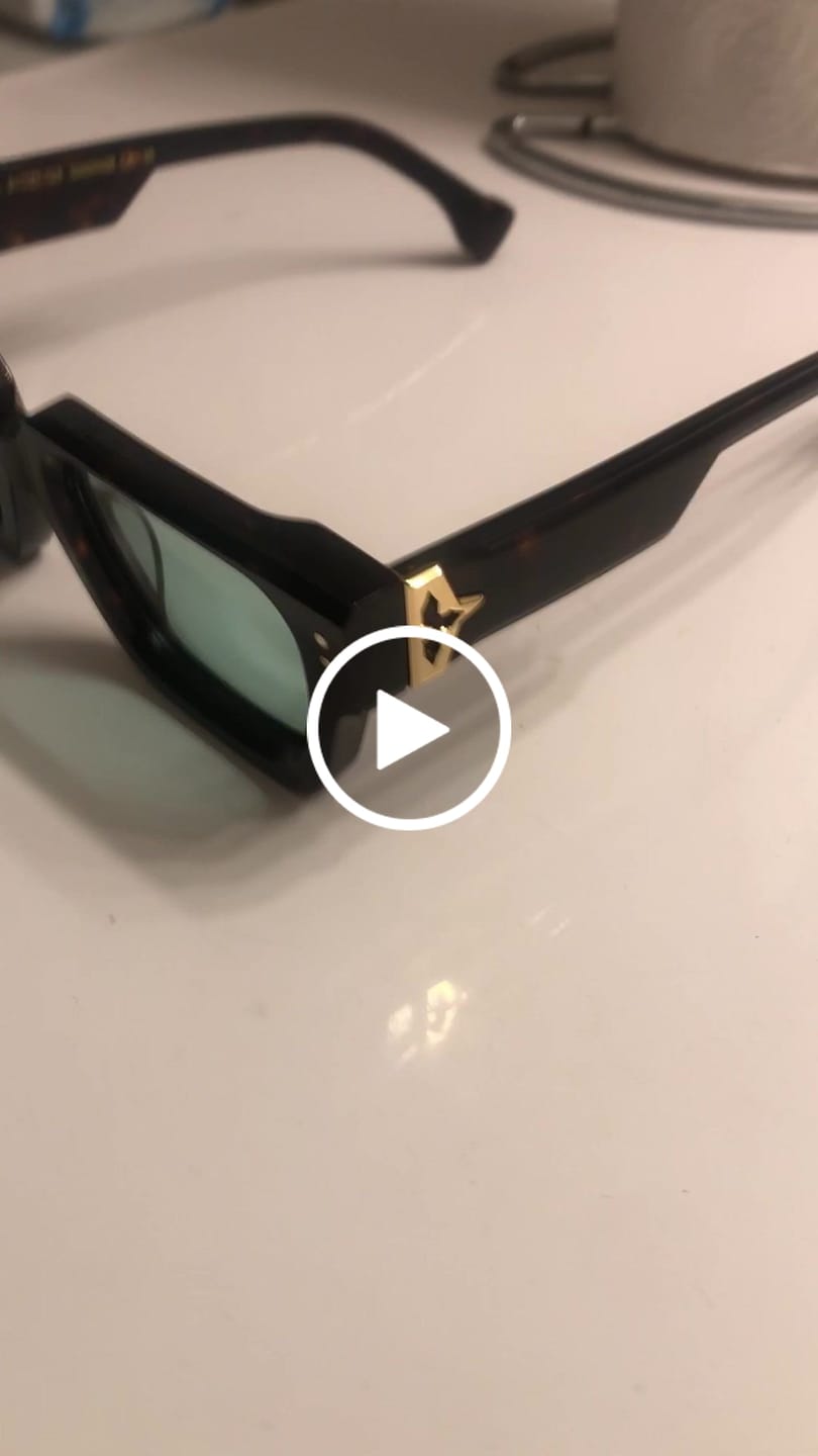 Customer video review of Groove