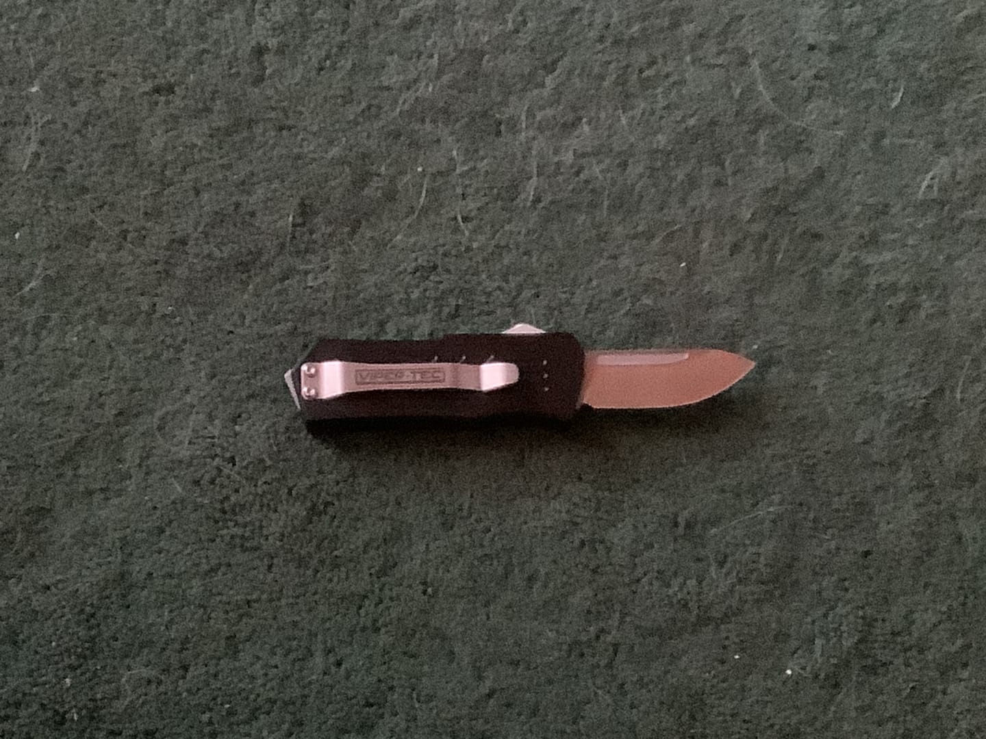 Customer photo review of VT WartHog OTF Knife