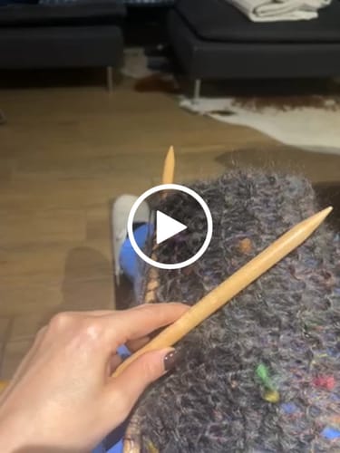 Customer video review of BEECHWOOD KNITTING NEEDLES