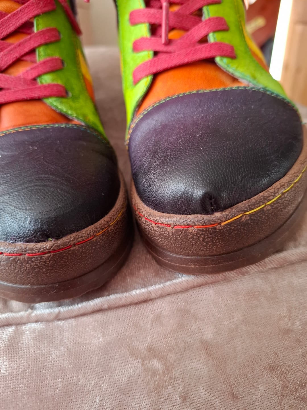Customer photo review of Retro Hand-polished Rainbow Ankle Boots