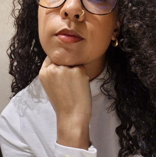 Customer photo review of Faux piercing Yolite