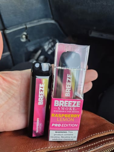 Customer photo review of Breeze Pro Disposable Vape