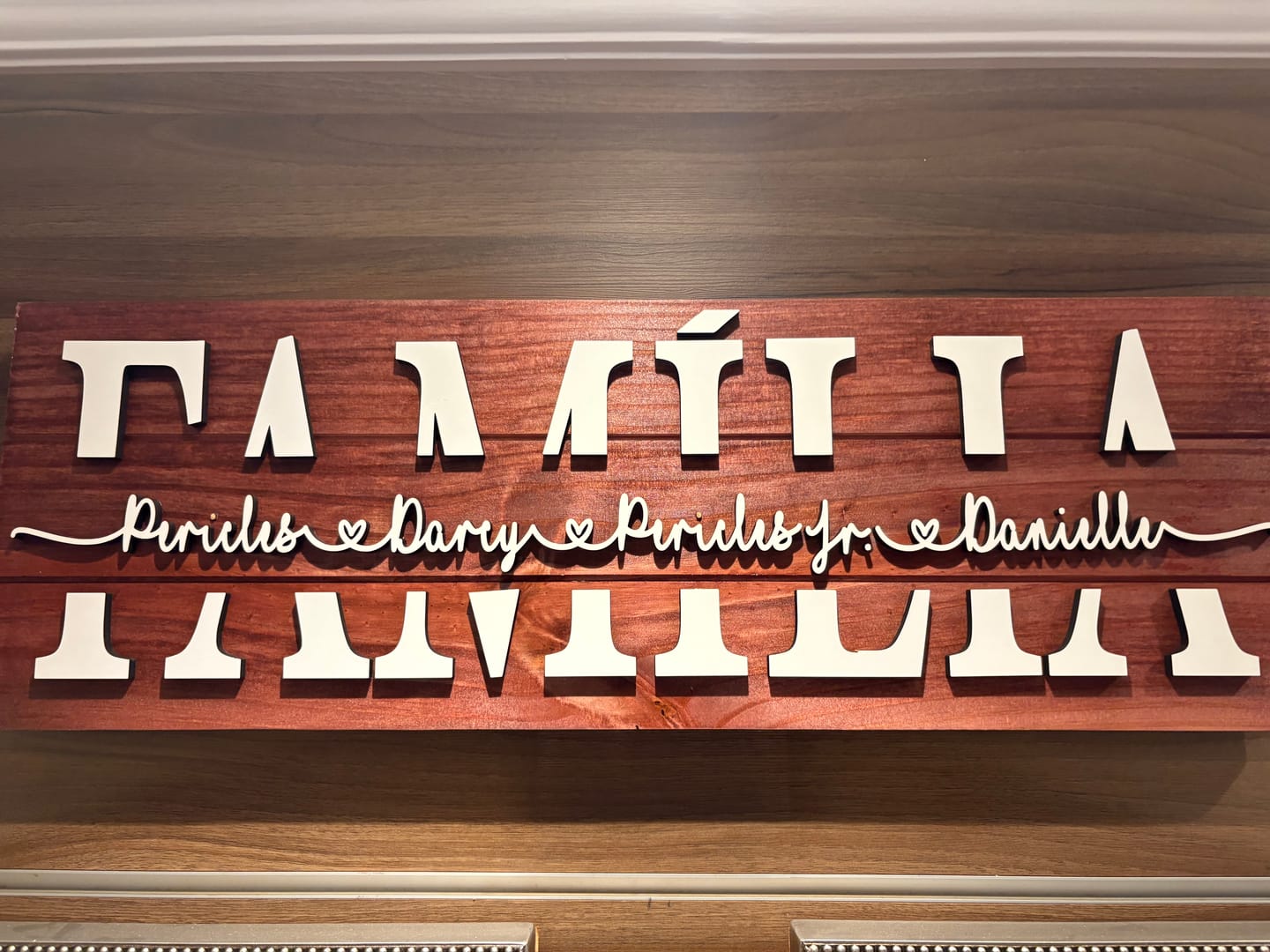Customer photo review of Placa da Família Personalizada