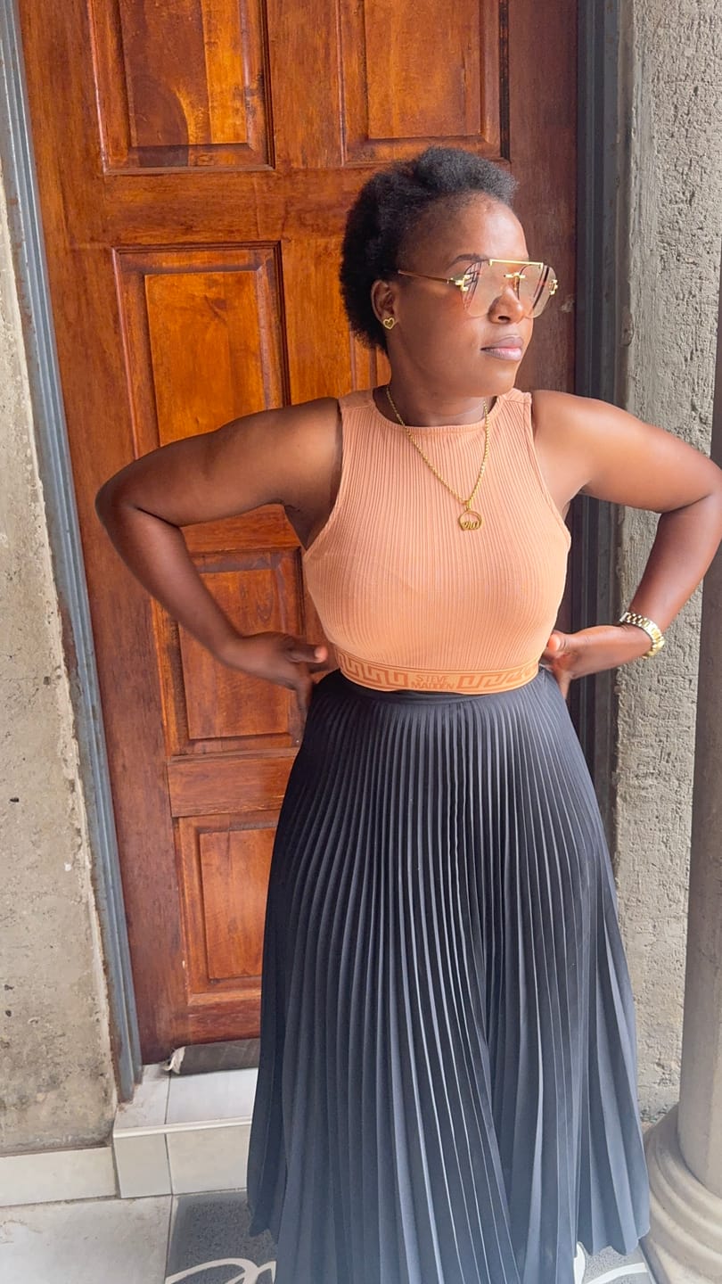 Customer photo review of Gold Thando Studs