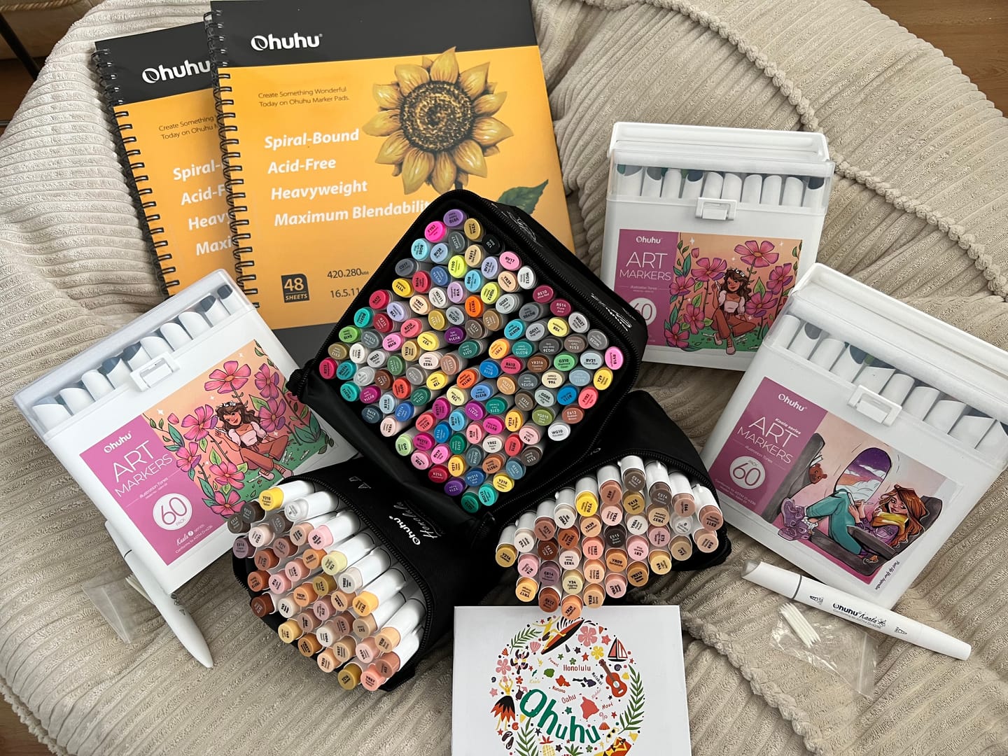 Customer photo review of Ohuhu Oahu 120 Colors Dual Tips Alcohol Art Markers, Fine & Chisel