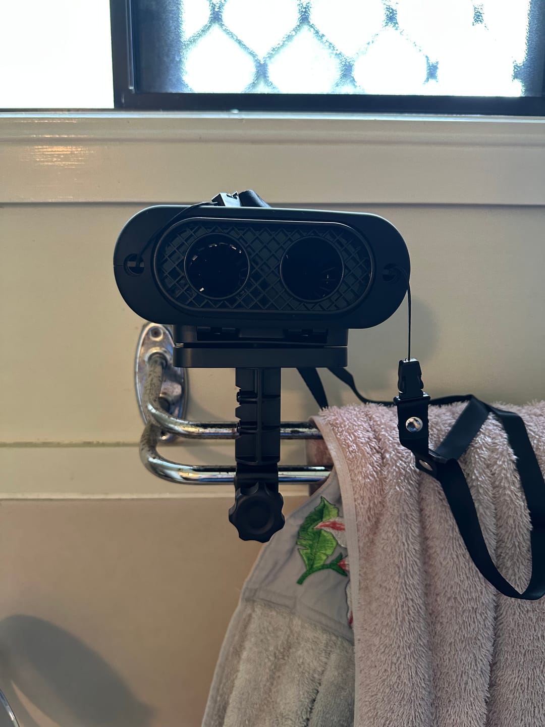 Customer photo review of 3-in-1 Waist Fan with Flashlight & Powerbank