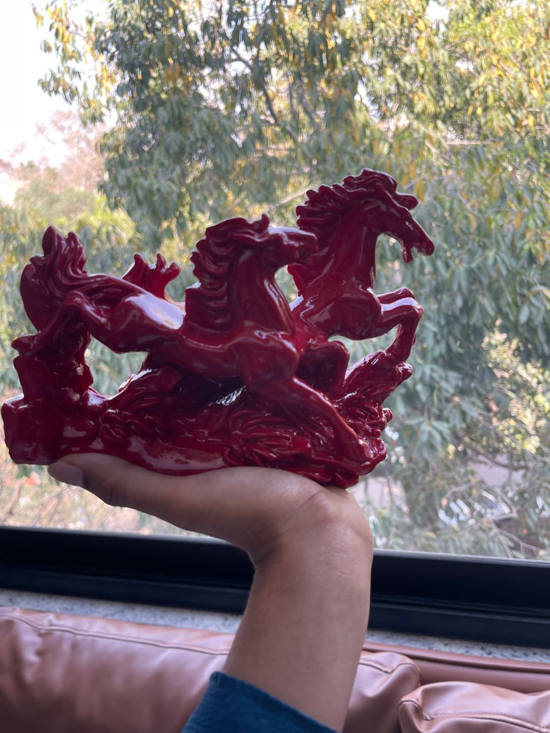 Customer photo review of Two Red Running Horses Statue in Premium Quality Decorative Showpiece Resin Article for Home and Office Decor by Vastu Mandir