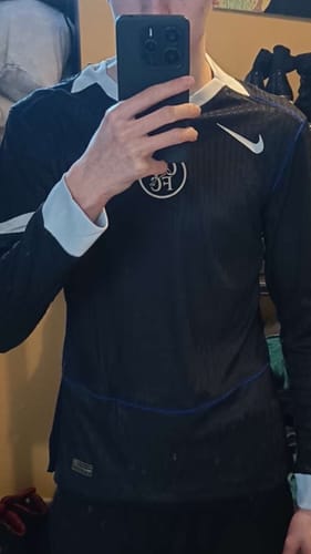 Customer photo review of Maillot 25/26  Chelsea Third player Manches Longues