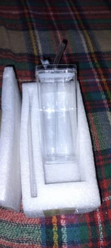 Customer photo review of Taza cuadrada de cristal para café resistente al calor, con tapa y pajita, transparente, para té de la leche, zumo, taza de café para el hogar y Bar, 1 Uds.