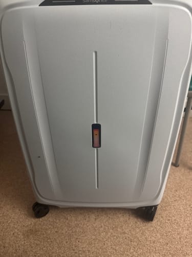 Customer photo review of Samsonite Essens Hardside Large Zipless Spinner Suitcase - 75cm - Glacier