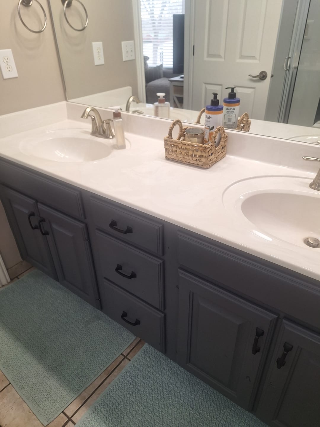 Customer photo review of Miracle Paint - A Good Man is Hard to Find