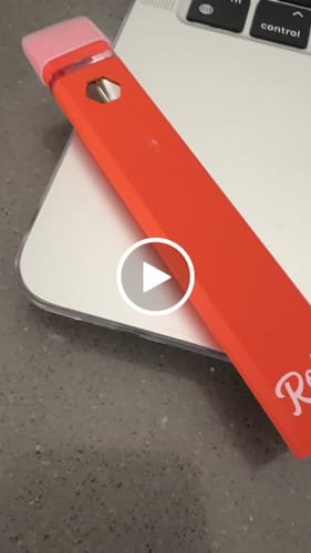 Customer video review of ROLLZ THCA Vape – approx. 800 puffs (90/10) | 2ml