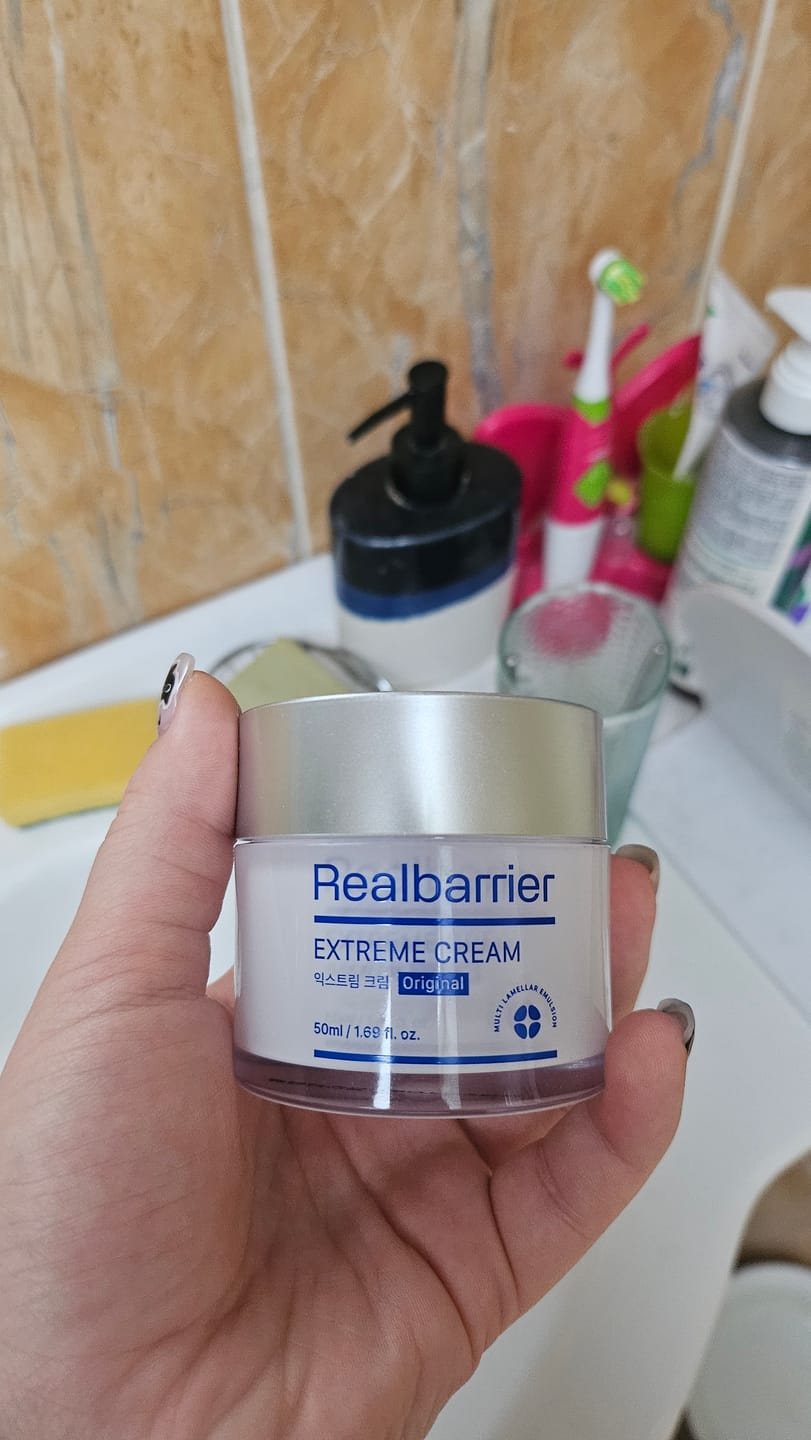 Customer photo review of Lamelārais aizsargkrēms sejai Real Barrier Extreme Cream