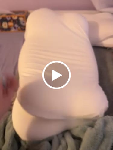 Customer video review of Cloud Cooling Pillow Case