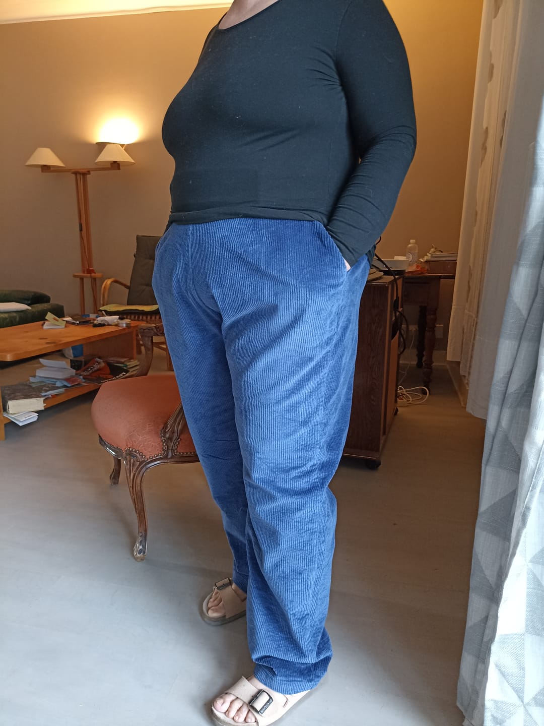 Customer photo review of Pantalon Marcus - velours côtelé bleu de travail