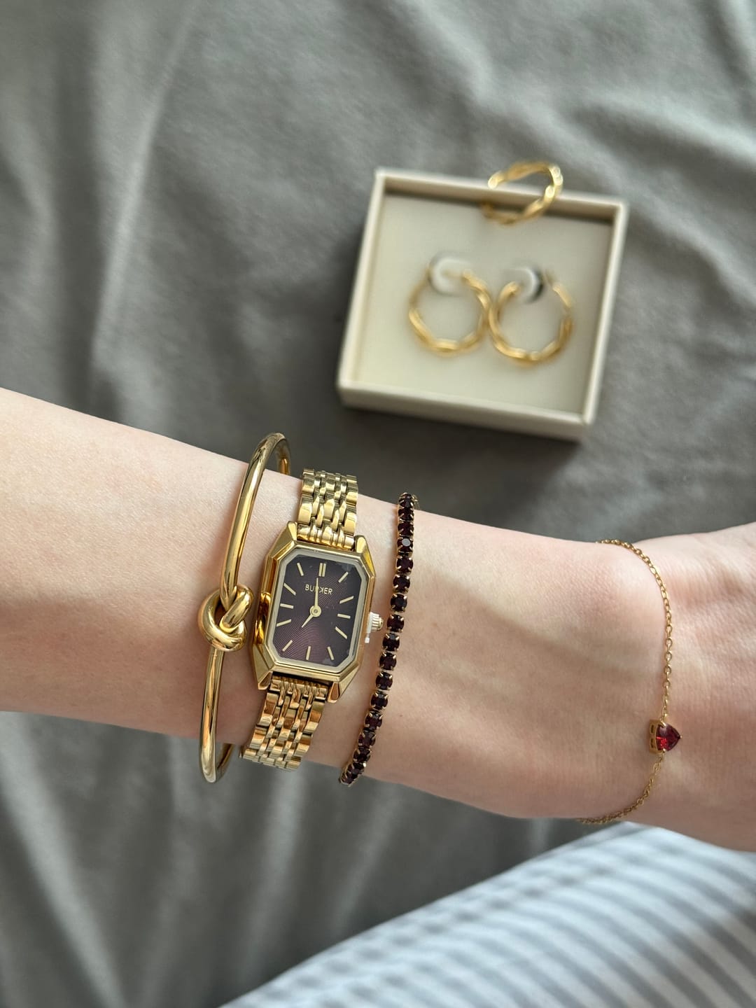 Customer photo review of Isabell Petite Gold Burgundy