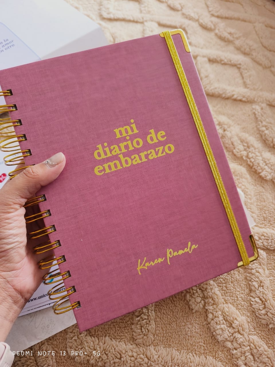 Customer photo review of Diario Único Mi Embarazo - Fabric