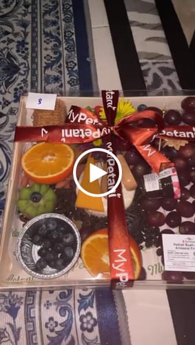 Customer video review of Subang Jaya Signature Cheese Fruit Grazing Platter (Available in S, M & L size)