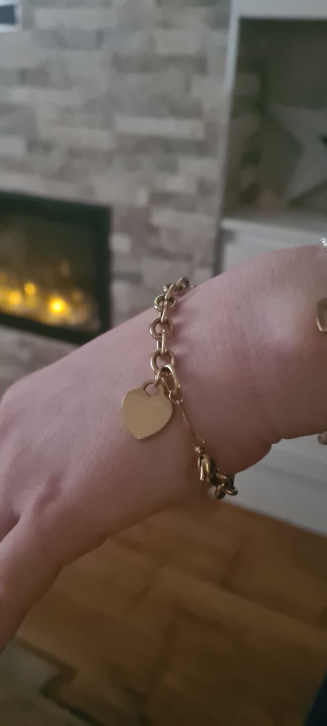 Customer photo review of Classic Chunky Engravable Heart Bracelet