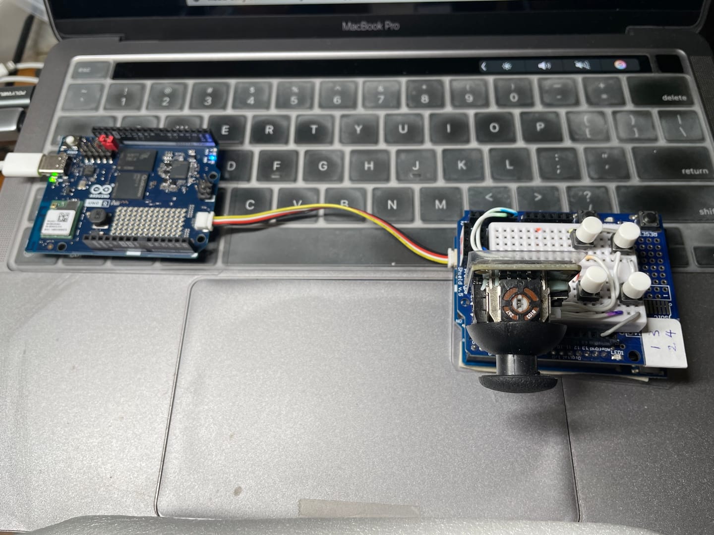 Customer photo review of Arduino® UNO™ Q 4GB