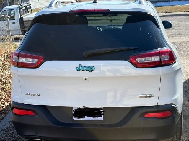 Customer photo review of JEEP Emblem Overlay Decals – Solid Colors | Fits 2014–2025 Jeep Cherokee