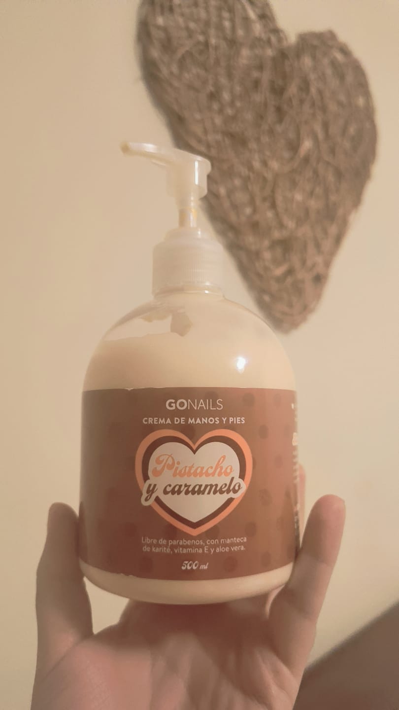 Customer photo review of Crema de Manos y Pies - Pistacho y Caramelo