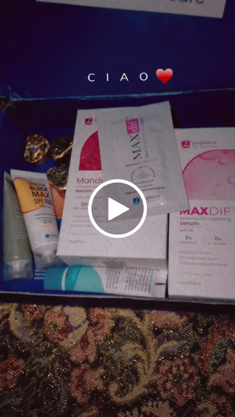Customer video review of MandelAC Serum