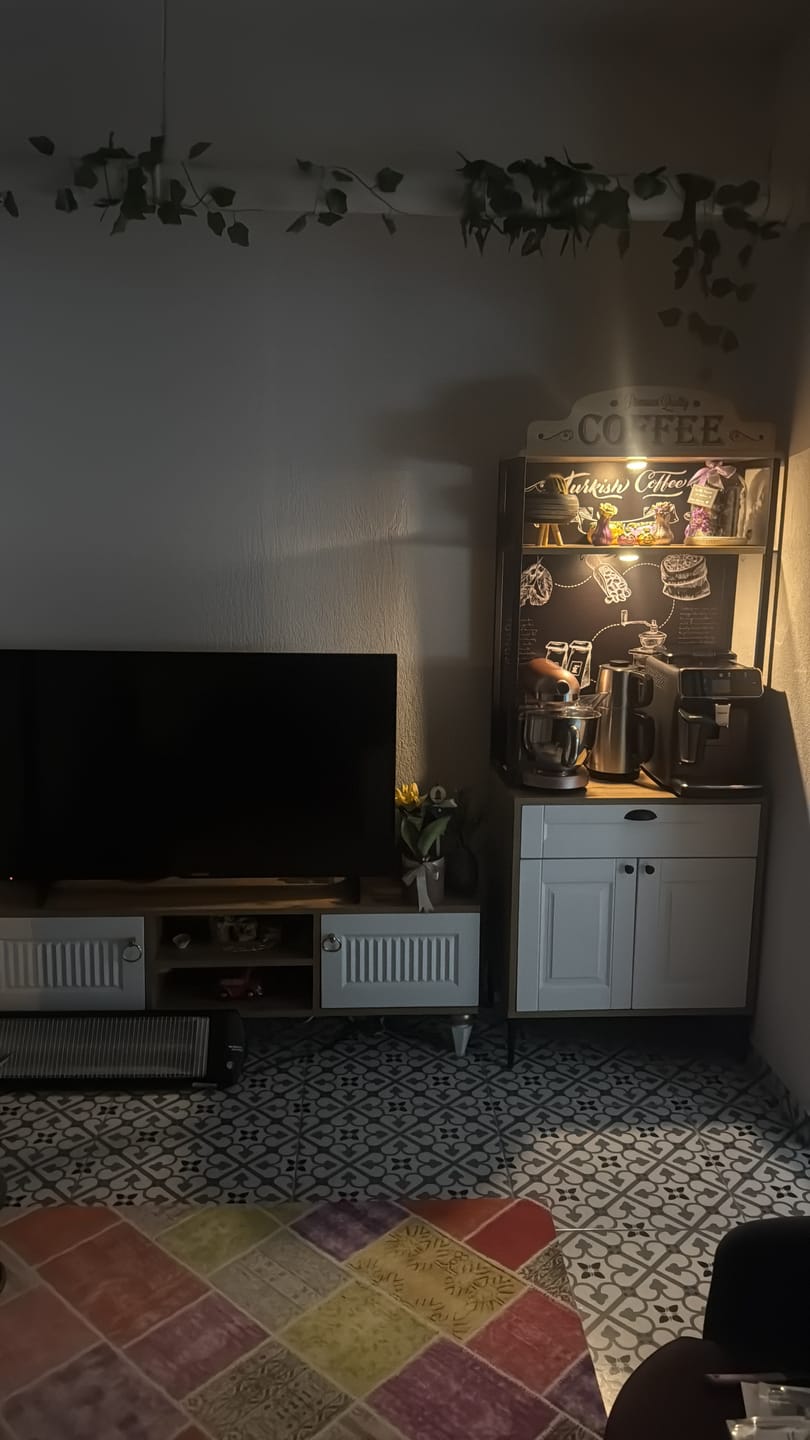 Customer photo review of Rani JE157 Işıklı Kahve Köşesi Membran Kapaklı Çekmeceli Çok Amaçlı Mutfak Dolabı Sepet Ceviz - Beyaz