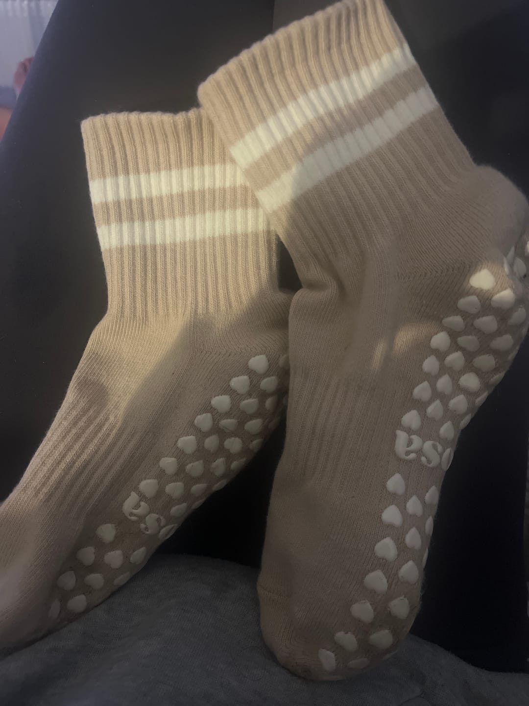 Customer photo review of Dual-Direction Grip Stripes - Oat Milk