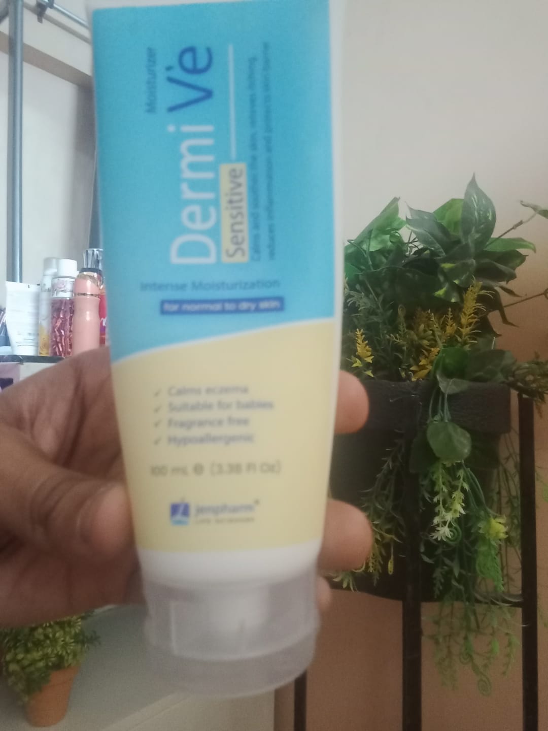 Customer photo review of Dermive Sensitive Moisturizer