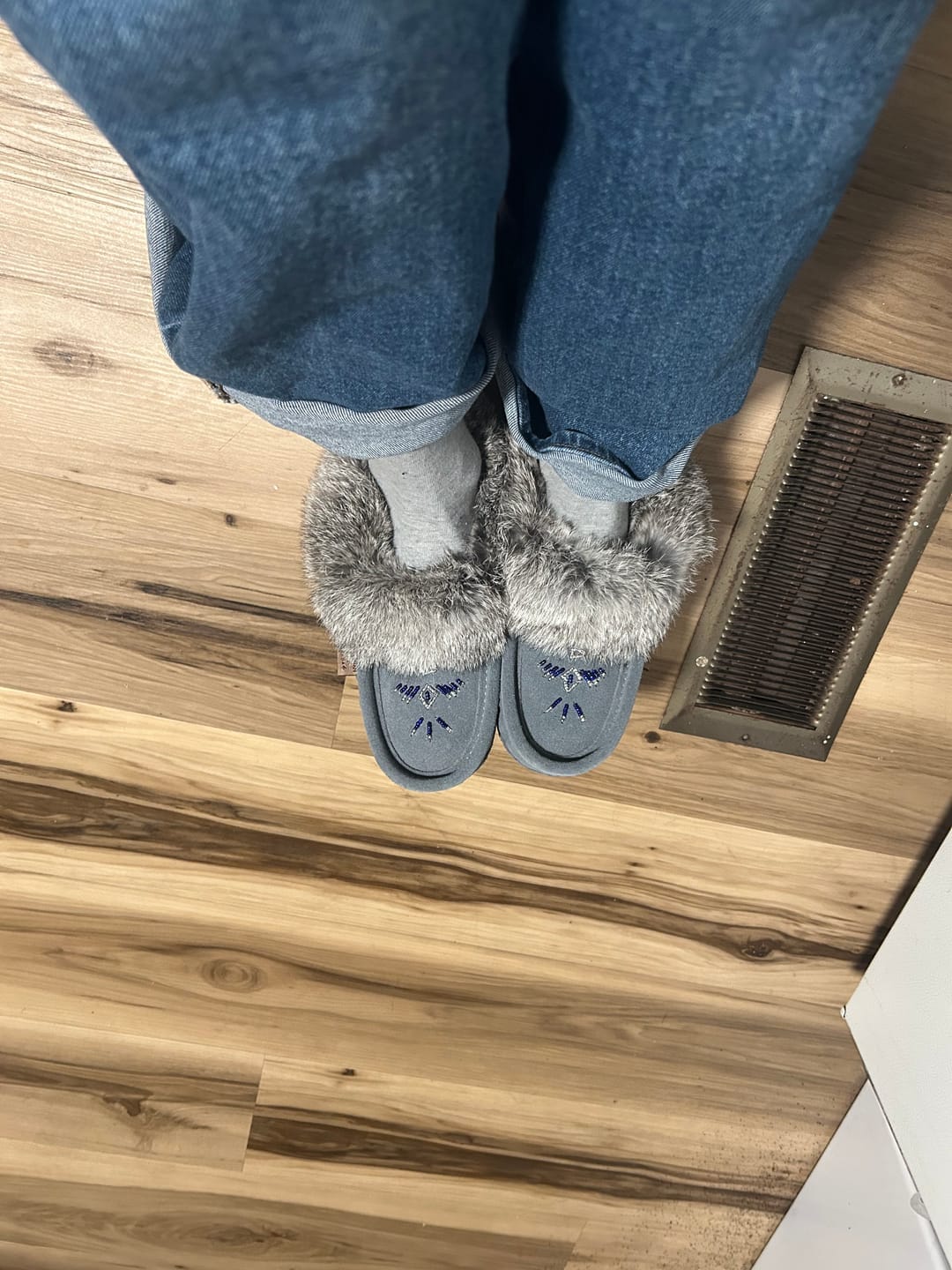 Customer photo review of Women's Rabbit Fur Thunderbird Beaded Moccasins