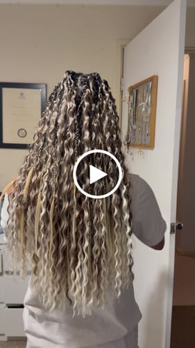 Customer video review of 22” Pre-Stretched Hair for Braids, Locs & Creative Styles