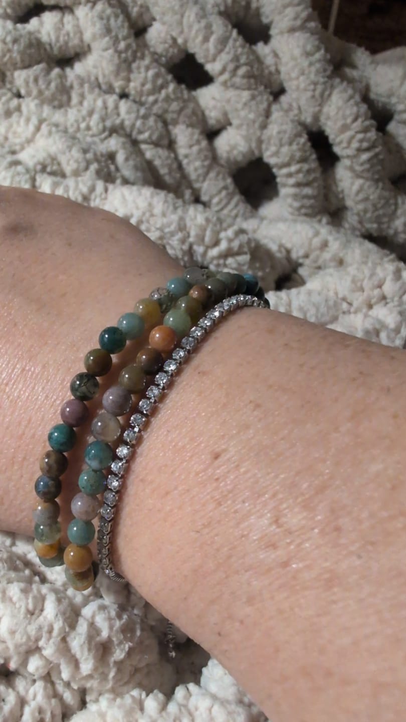 Customer photo review of Melly Adjustable Tennis Bracelet (Bundle)