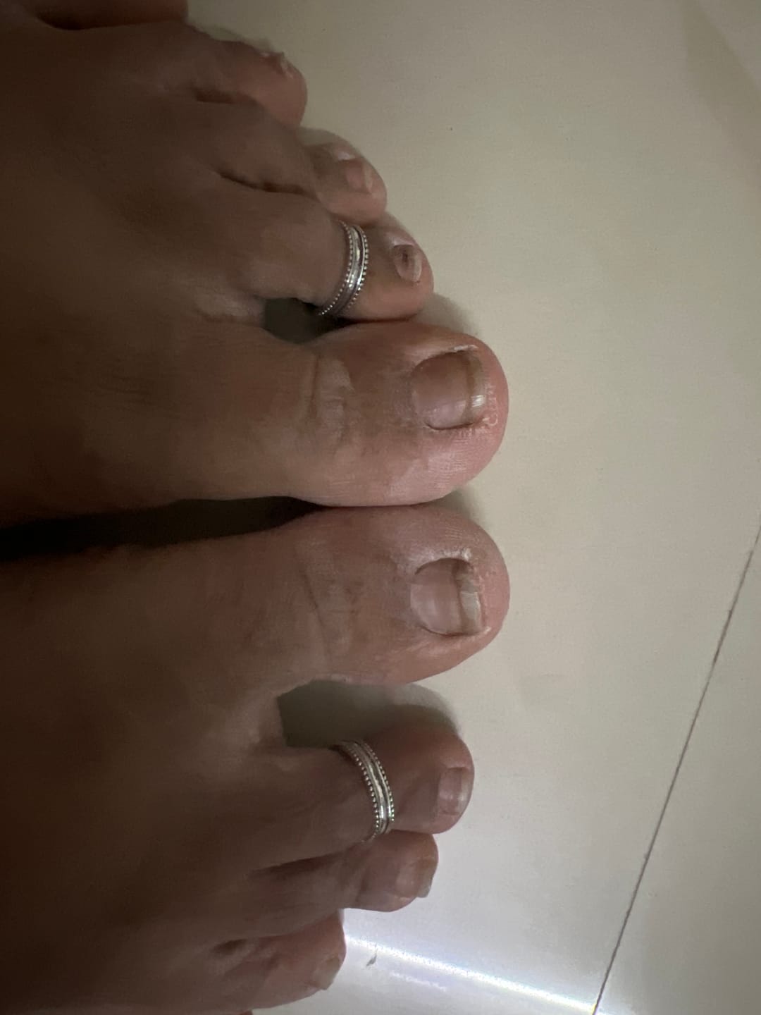 Customer photo review of Oxidised Silver Layered Bead Toe Ring